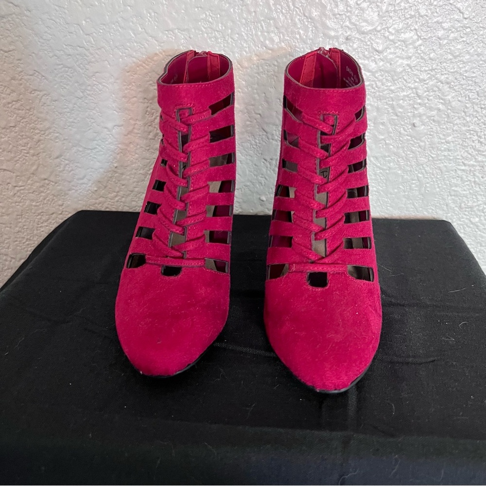 Impo Red Suede Cutout Ankle Booties